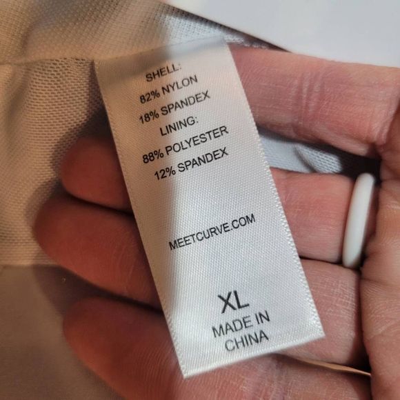 Meet Curve Women's Navy/White Polka-dot Nylon/Spandex Two Piece Swimsuit NEW - Picture 14 of 16